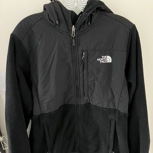 Excellent Gently Used Condition! Women’s North Face Denali Fleece Jacket…